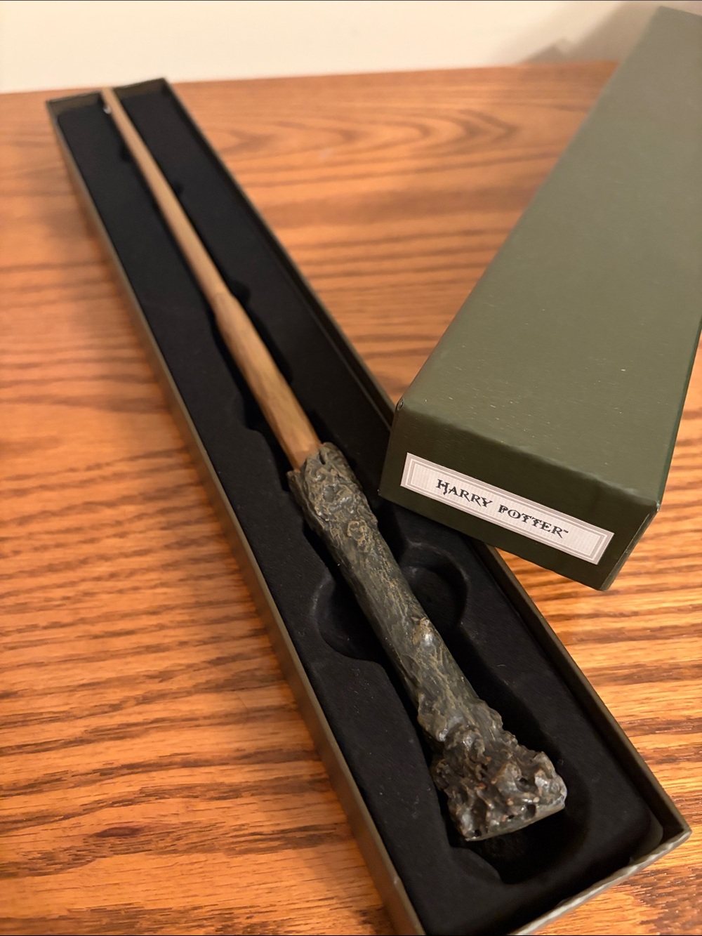 Harry Potter wand & box universal studios
